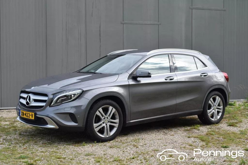 Mercedes-Benz GLA-klasse 180 Prestige 55.000 KM , vrijwel nieuwstaat, verkoop in opdracht van klant