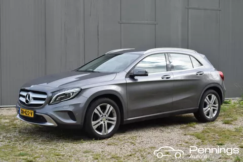 Mercedes-Benz GLA-klasse 180 Prestige 55.000 KM , vrijwel nieuwstaat, verkoop in opdracht van klant